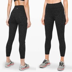 Lululemon In Movement Tight 25” *Everlux Size 6